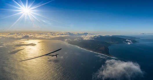 رکورد پرواز با هواپیمای خورشیدی شکسته شد