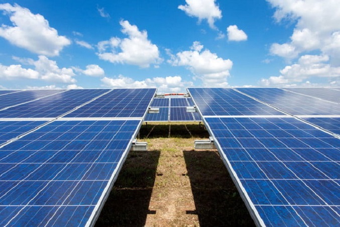 سرمایه‌گذاری ۱ میلیارد دلاری چین برای تولید پنل‌های خورشیدی