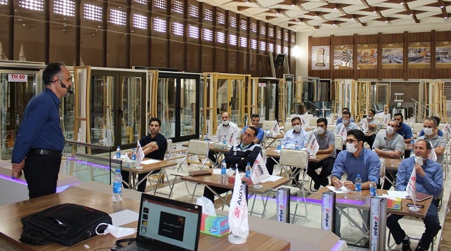 برگزاری دوره آموزشی «روش‌های حل مسئله و کار تیمی» در آکپا ایران